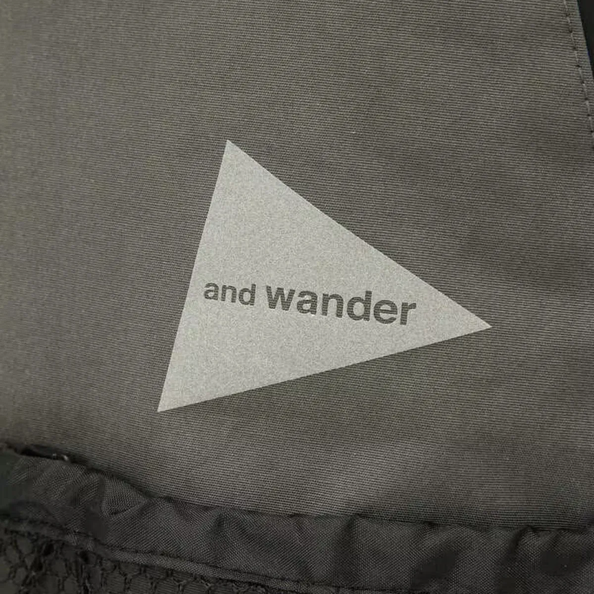 And Wander PE/CO 20L DayPack Gray
