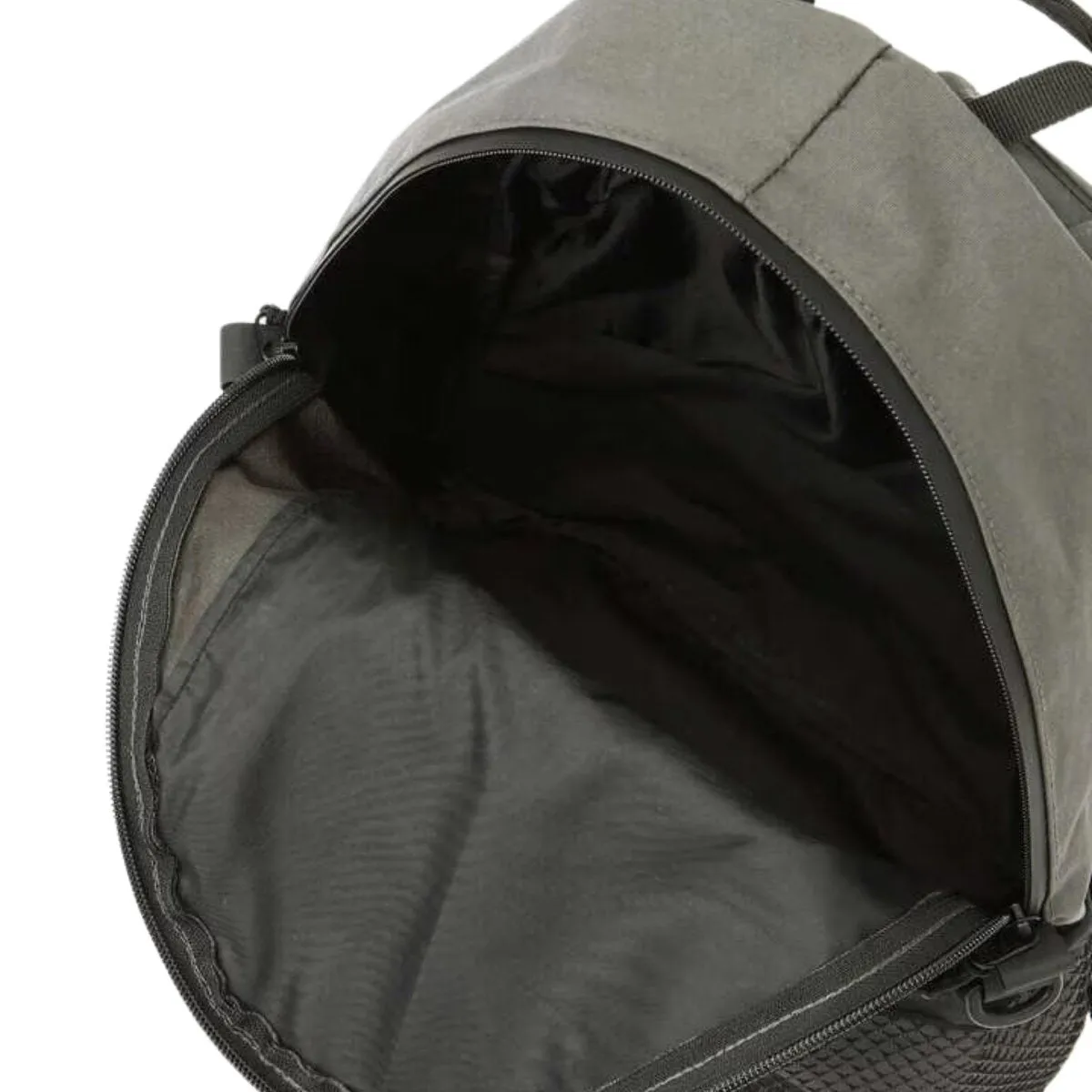 And Wander PE/CO 20L DayPack Gray