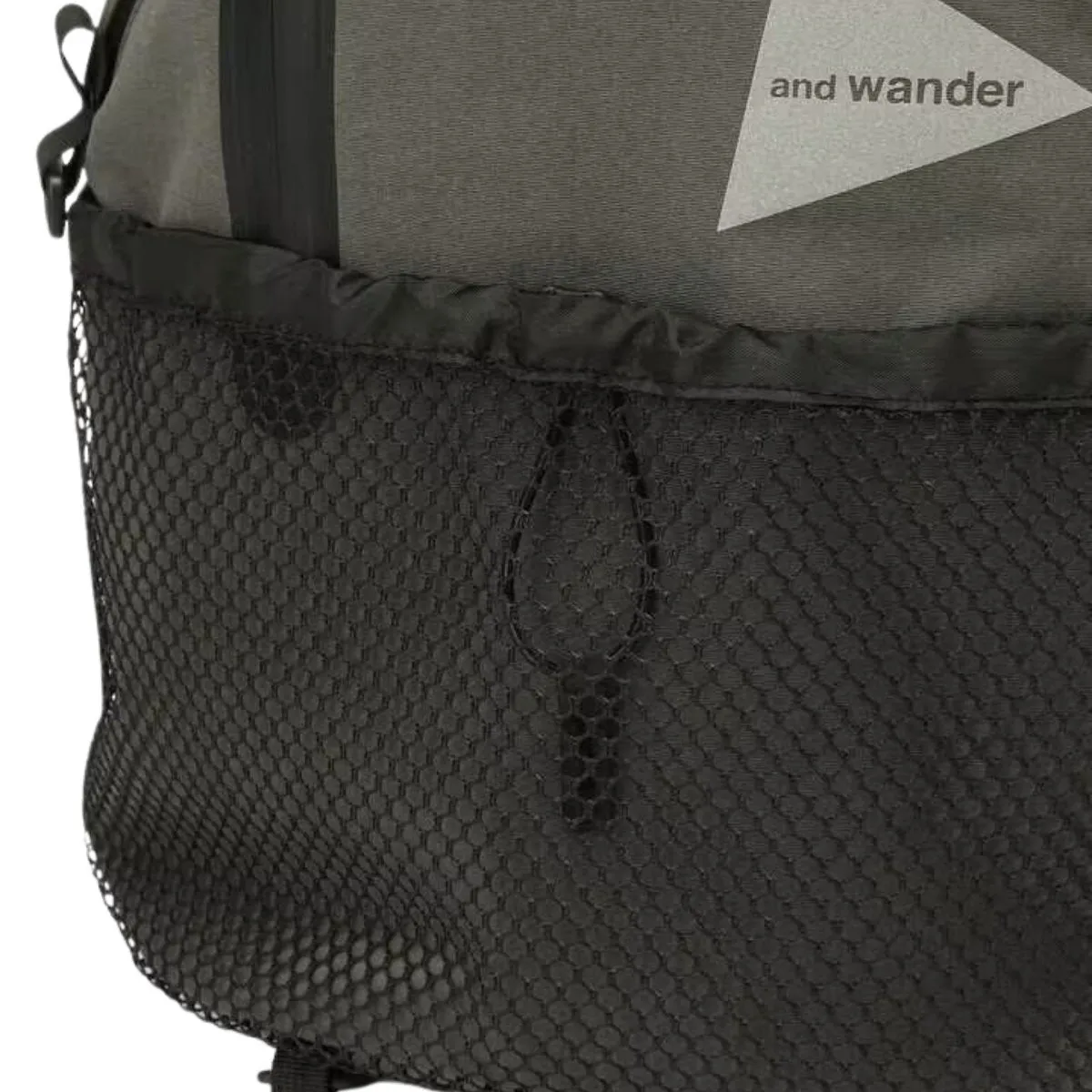 And Wander PE/CO 20L DayPack Gray