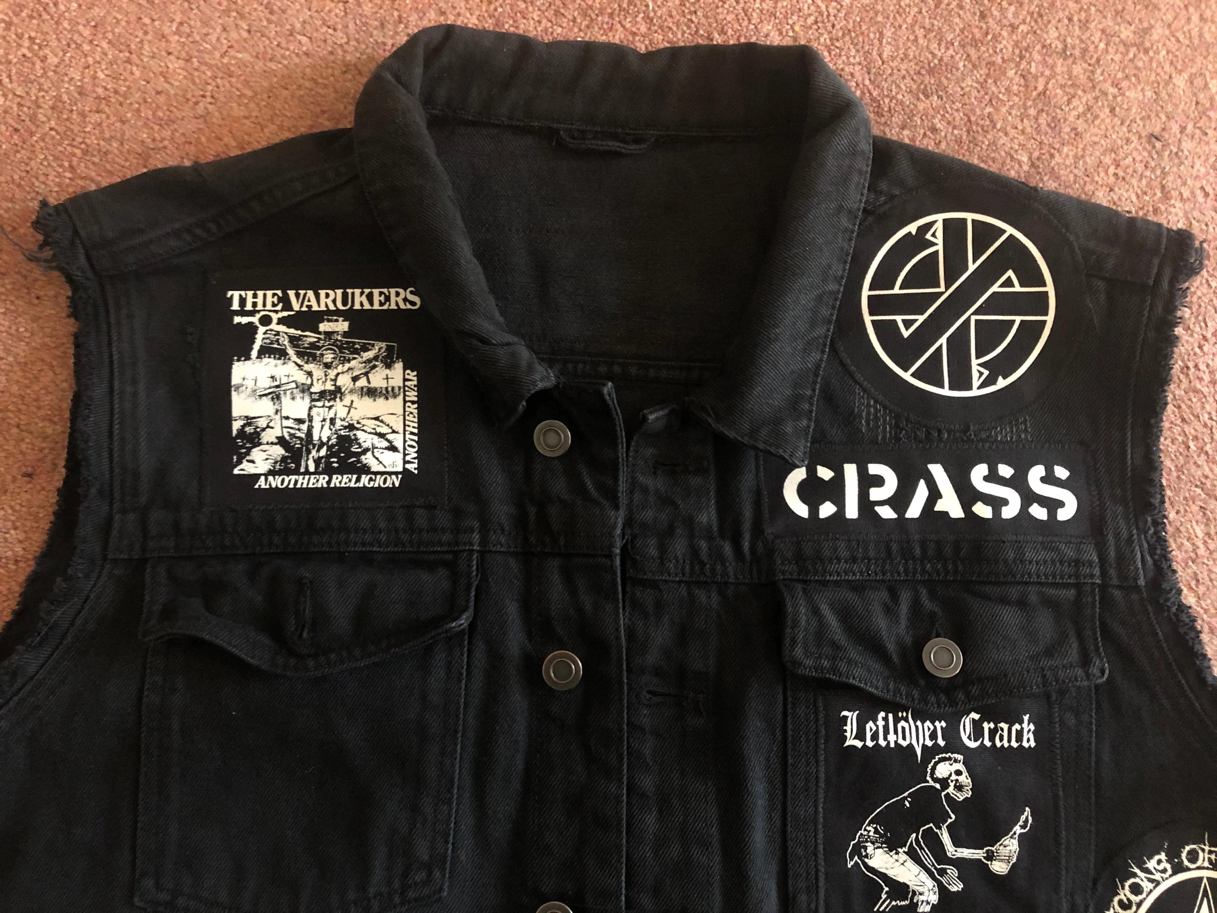 Crust Punk Anarchopunk Battle Jacket Cut-Off Denim Vest Crass Doom Discharge Amebix