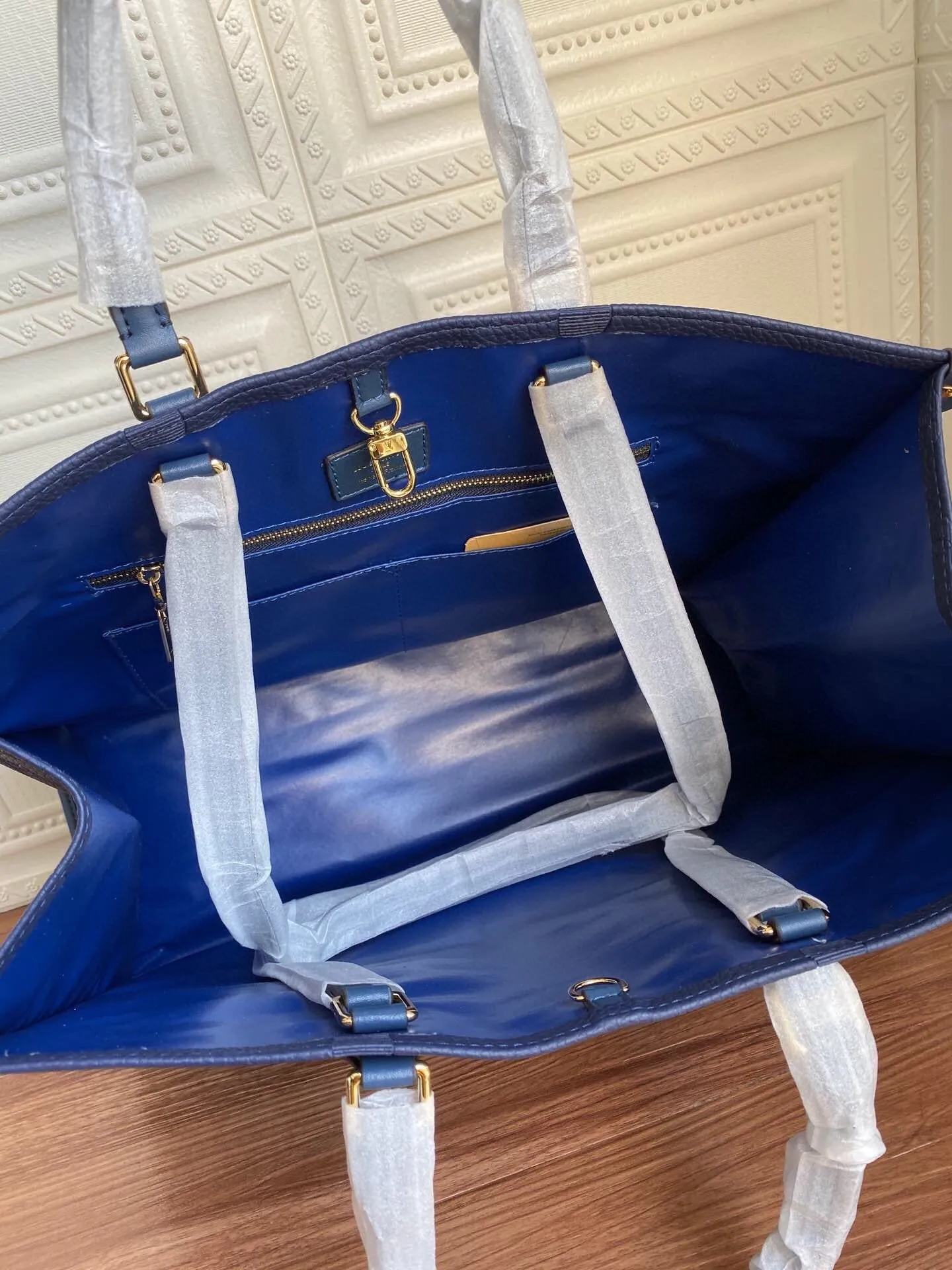 Designer Handbags LN 460