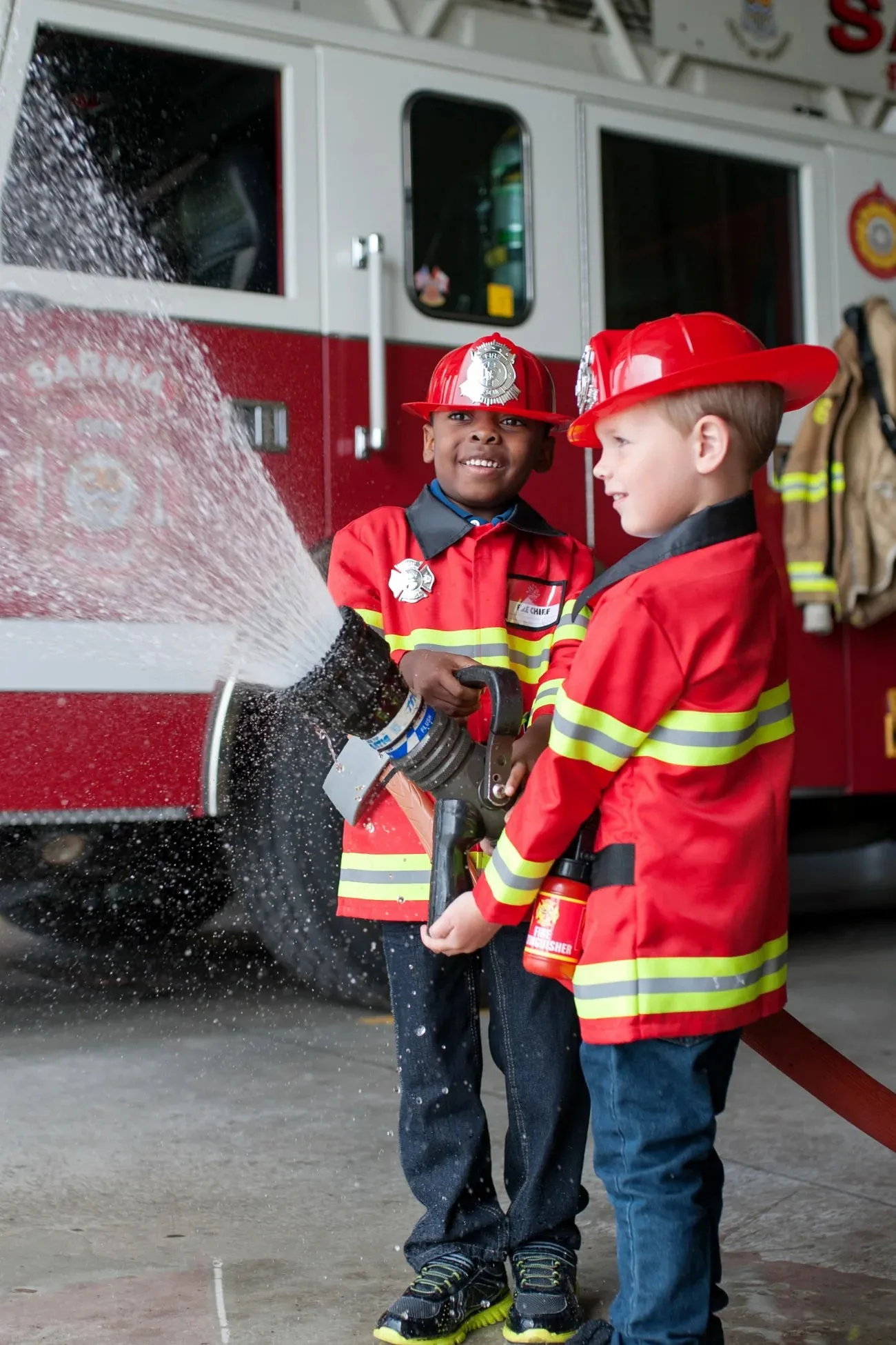 Great Pretenders: Firefighter with Accessories
