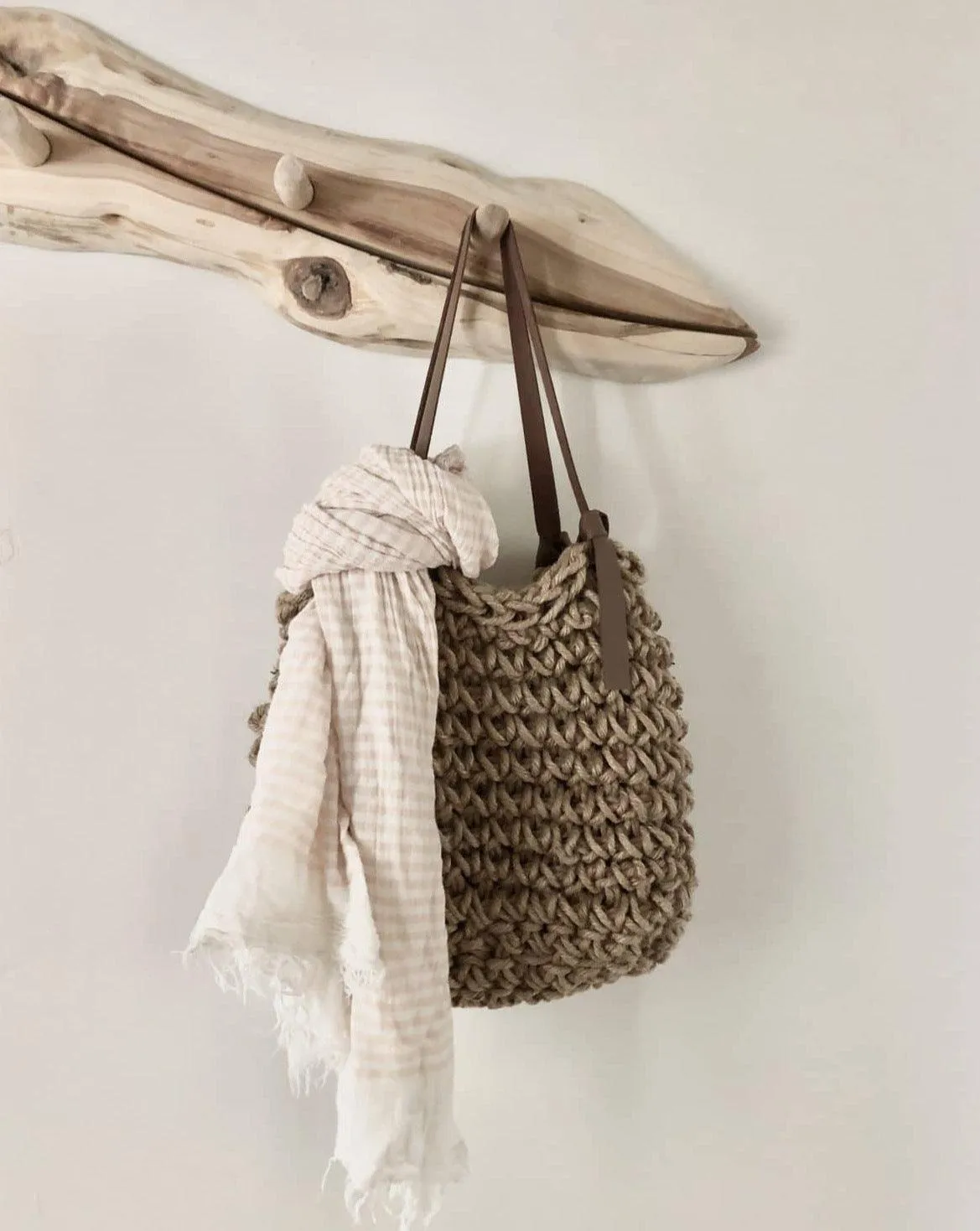 Handmade Natural Fibre Vegan Minimalist Carry Bag